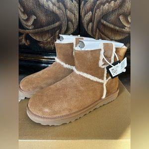 Ugg Classic Mini Spill Seam Boot